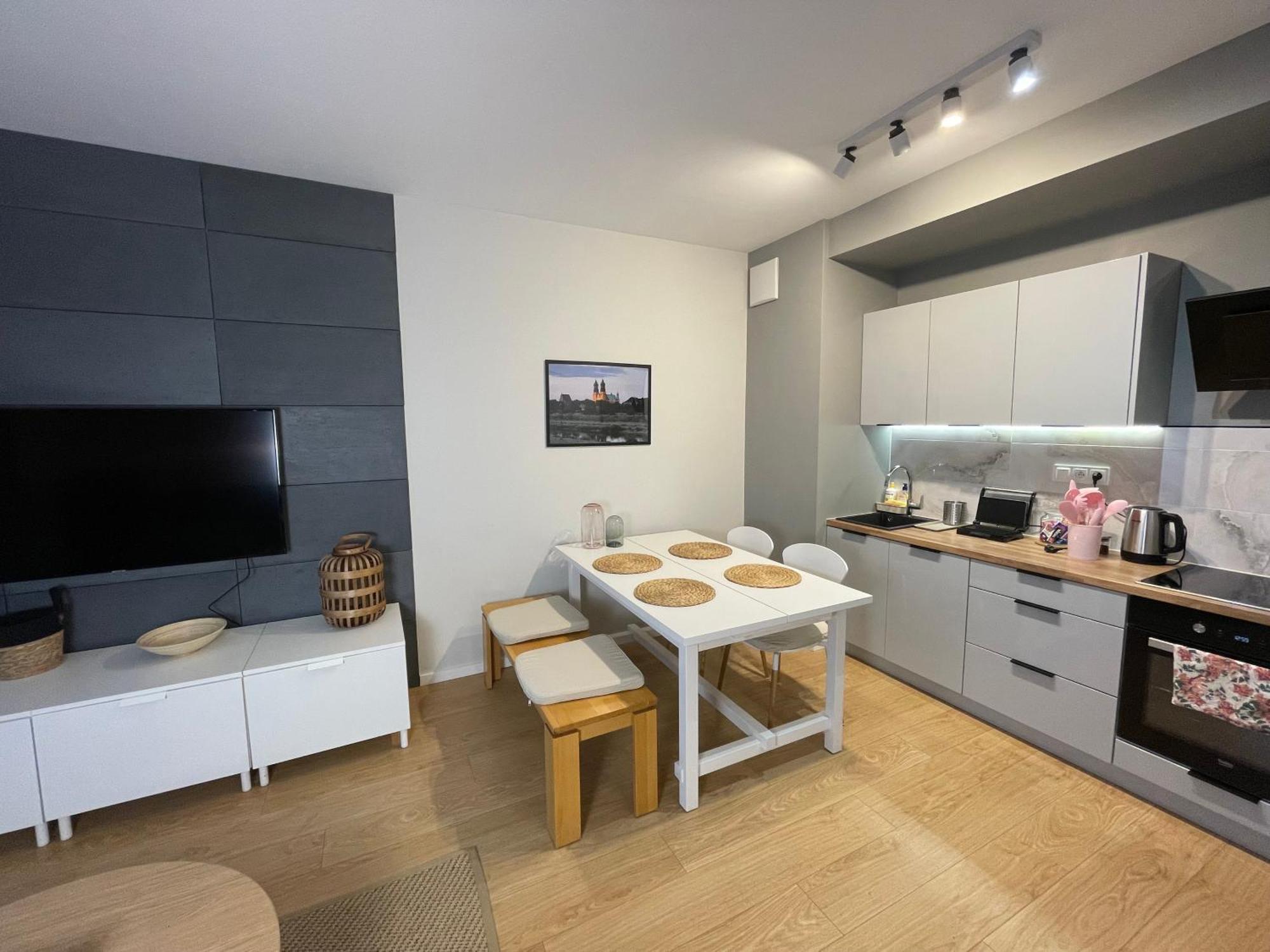 Essence Lux Apartment, Free Parking, Self Check-In 24H Poznań Extérieur photo